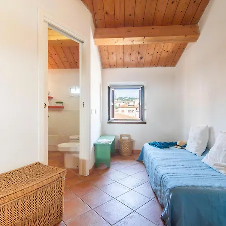 Mansarda Nell'isola - Happy Apartmán La Maddalena (Sassari)